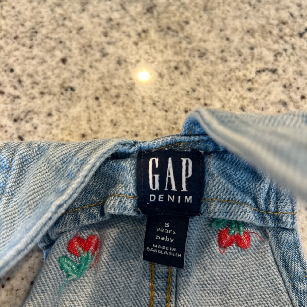 Gap denim dress with cherries little girl size 5 - Picture 3 of 5